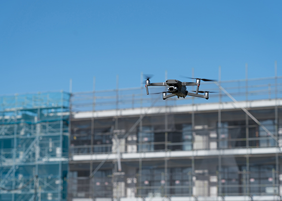 ドローン